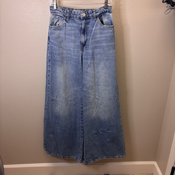 Zara Flare Jeans - Picture 1 of 8